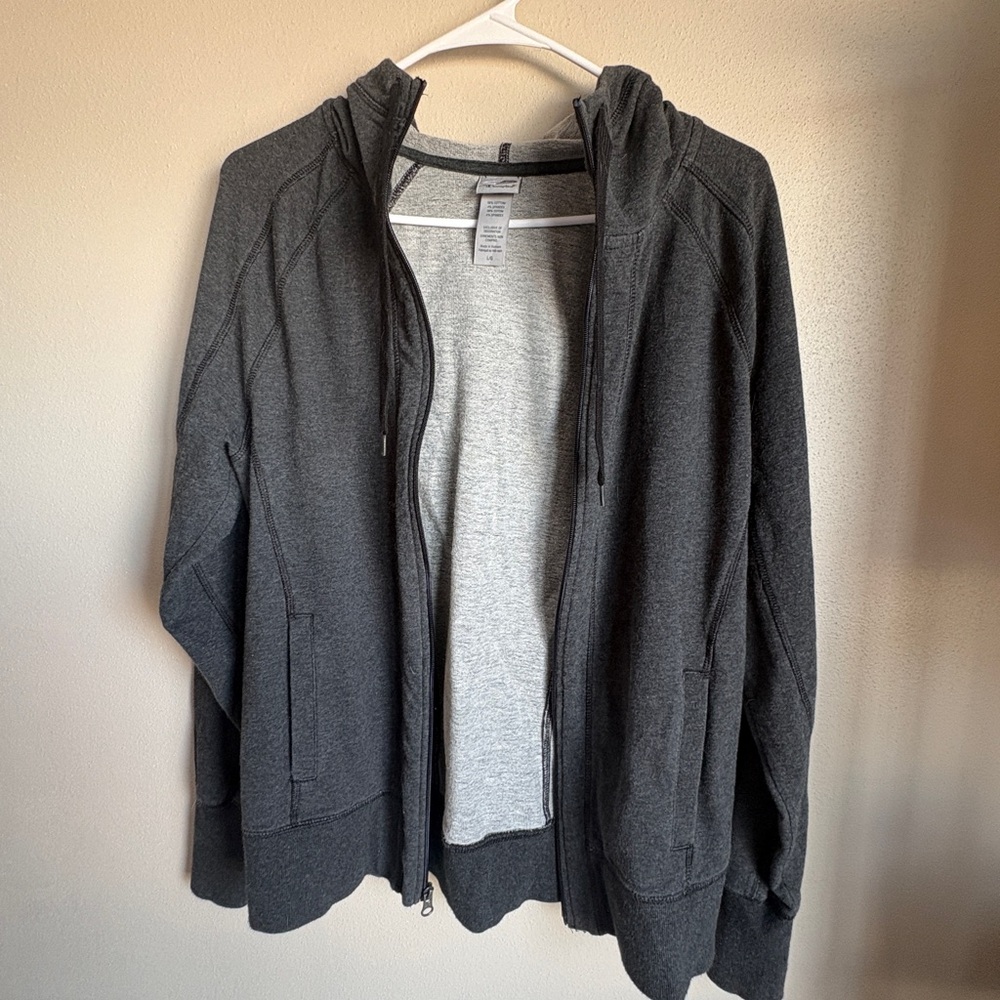 $1.00 🎉Champion Boy’s  Dark Gray Zip Up Hoodie L